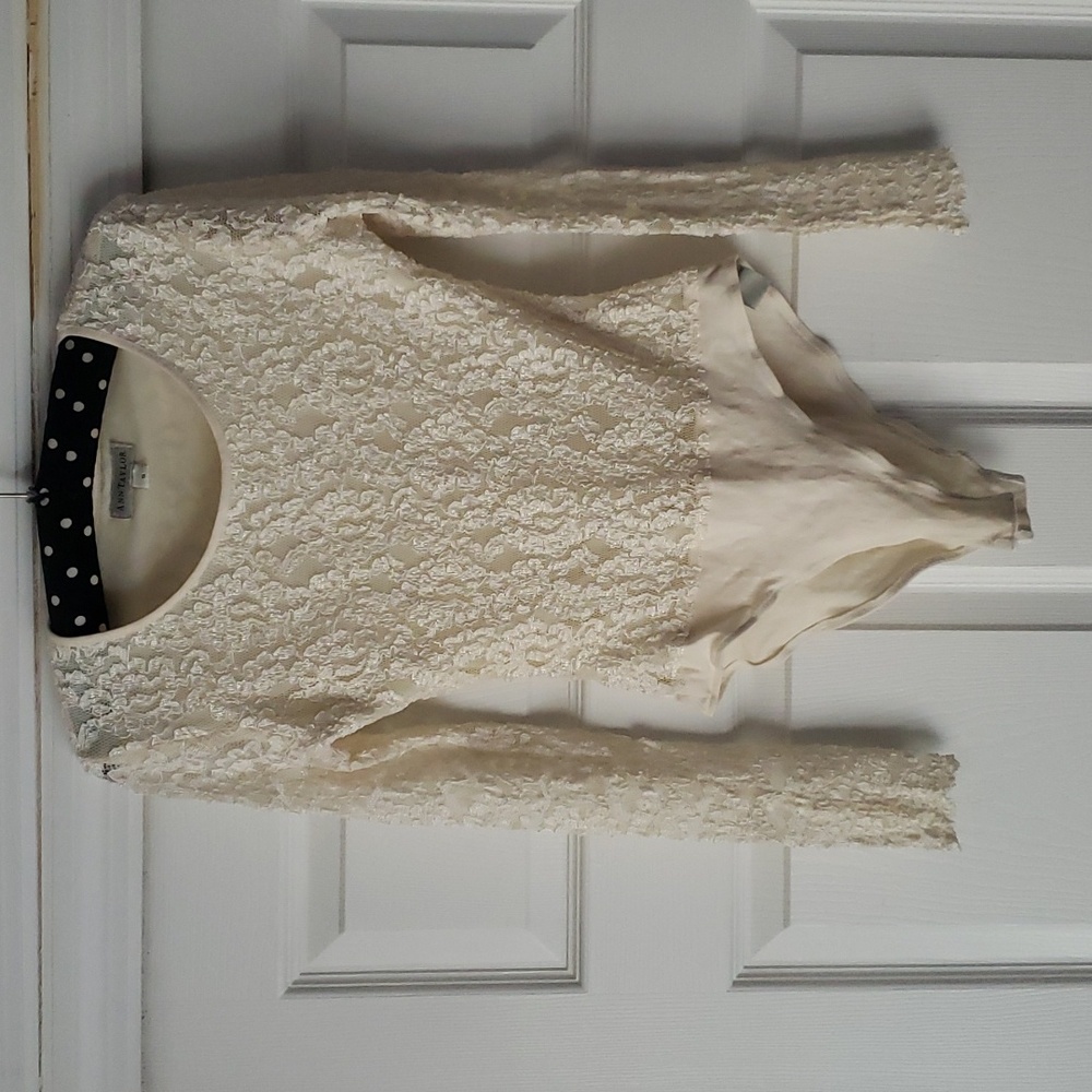 ANN TAYLOR Lace Bodysuit